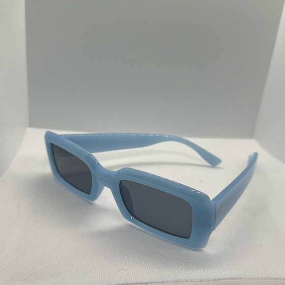 Retro Chic Blue Rectangle Sunglasses - UV400 Protection - Trendy Fashion Shades main image 7
